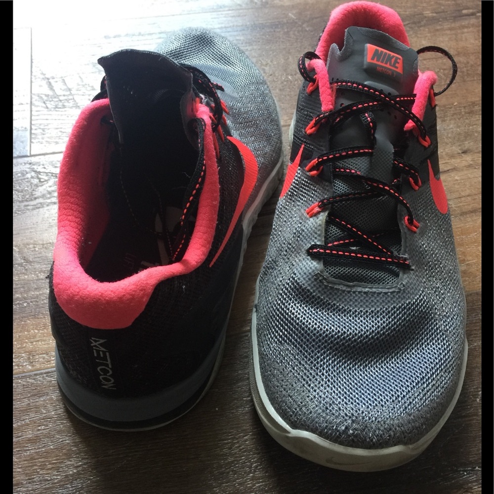 Women’s Size 8 Nike Metcons